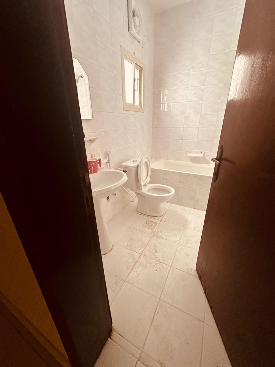 Mahooz, Apartments, Flats, Houses & Villas, BHD 200/month,  2 BR,  SEMI FURNISHED TWO BEDROOM FLAT FOR RENT IN MAHOOZ