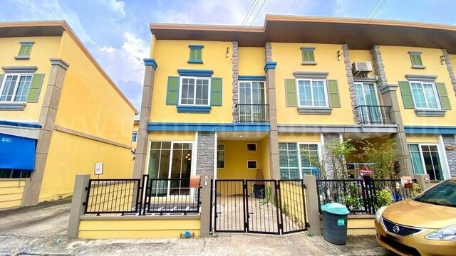 Bangkok, Real Estate For Sale, THB 2890000,  4 BR,  19 Sq. Feet,  Urgent Sale, Townhouse Golden Town Rattanathibet - Sai Ma, Nonthaburi, Behind The Edge.