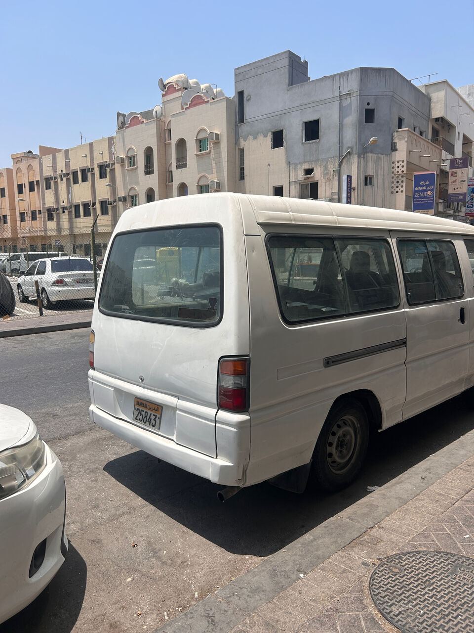 Manama, Vehicles, Cars & Trucks , BHD 850,  Mitsubishi L300,  2007,  Manual,  2000000 KM,  850 Bhd