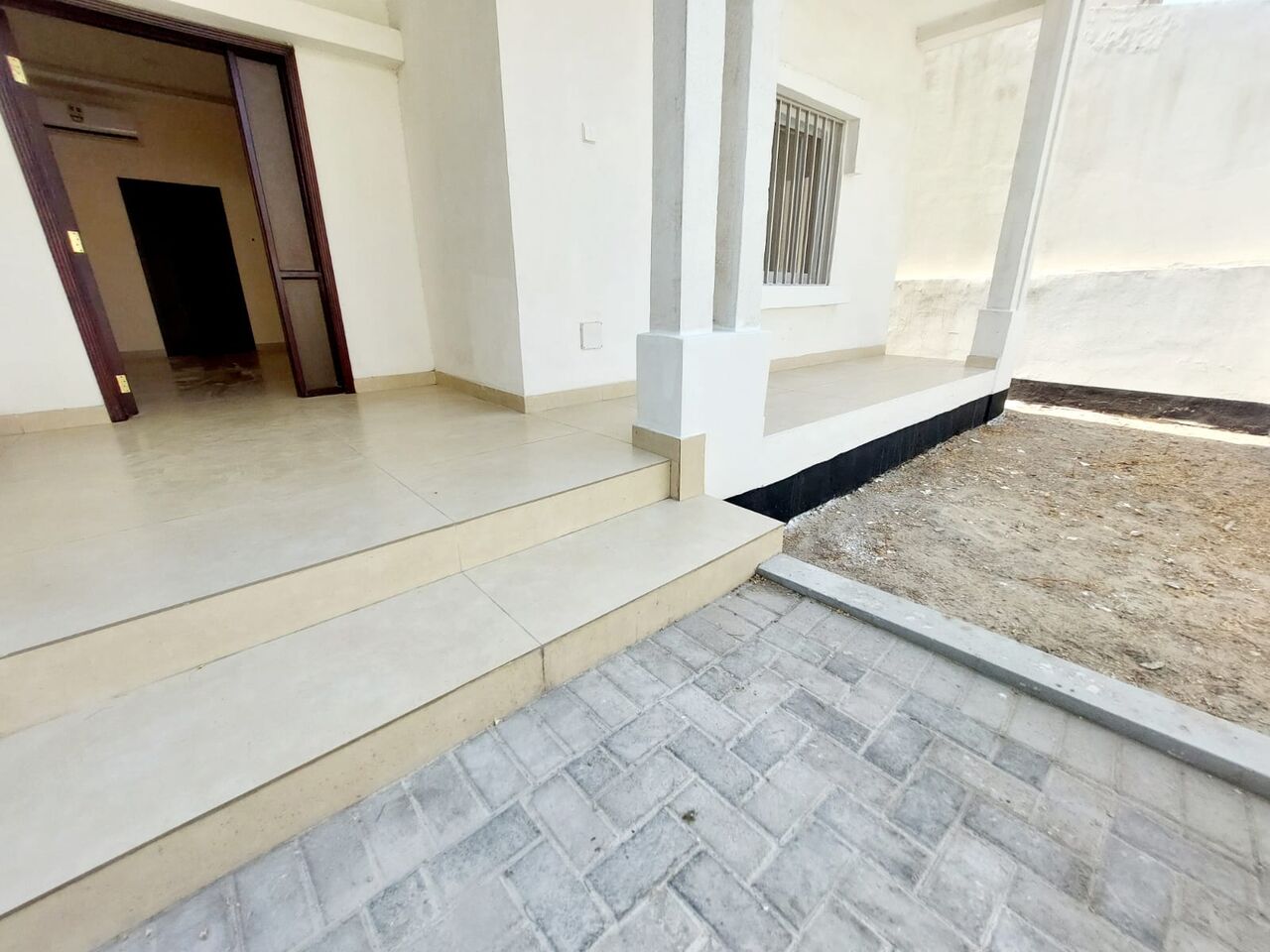 Zinj, Apartments, Flats, Houses & Villas, BHD 500/month,  3 BR,  Renovated Single Story  Stand Alone Villa In Zinj