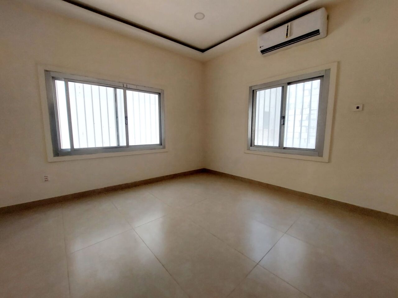 Zinj, Apartments, Flats, Houses & Villas, BHD 500/month,  3 BR,  Renovated Single Story  Stand Alone Villa In Zinj