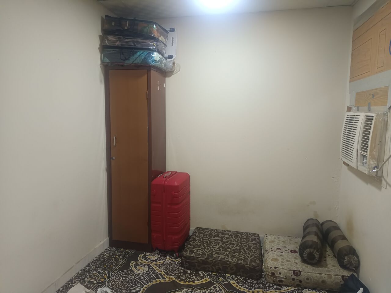 Dammam, Bedspace For Rent, SAR 400/month,  2 Bed Space In Seiko Market Near Ishara Khazzan Fully Furnished
