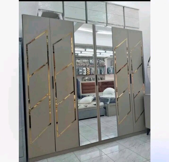 Jeddah, Furniture, SAR 1,  Classic And Durable Wardrobe Available At Reasonable Price