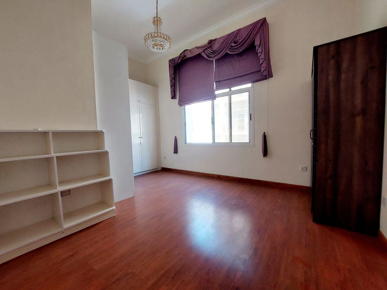 Mahooz, Apartments, Flats, Houses & Villas, BHD 700/month,  4 BR,  Semi Furnished Stand Alone Villa In Mahooz