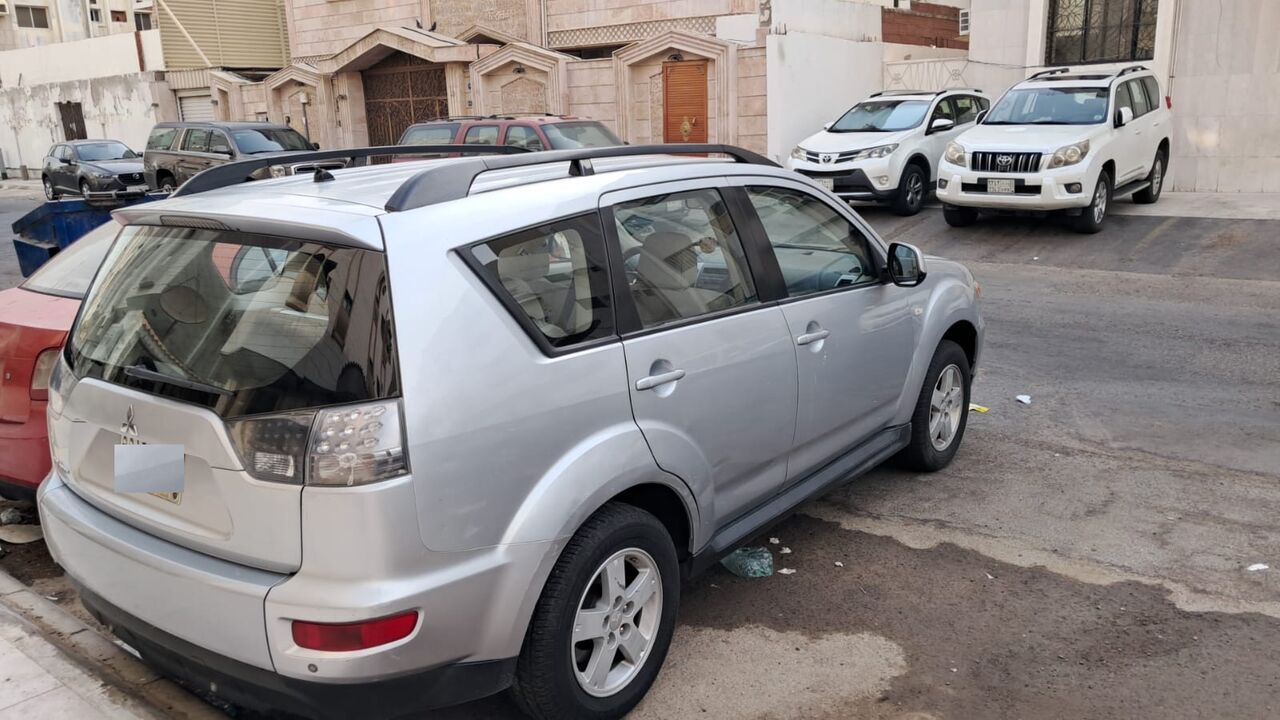 Al Aziziyah, Vehicles, Cars & Trucks , SAR 22000,  Mitsubishi Outlander,  2011,  Automatic,  140000 KM,  Outlander Good And Condition