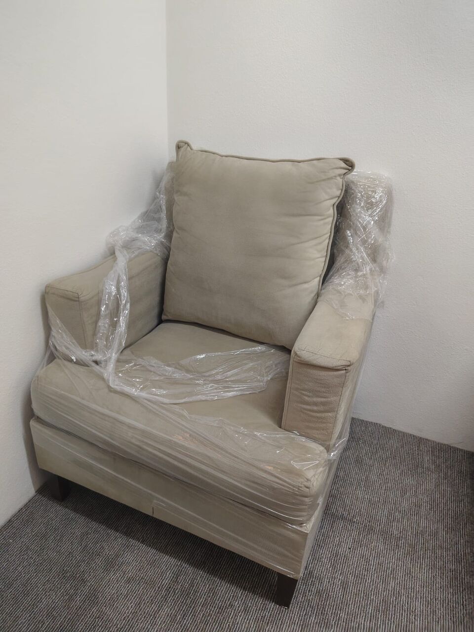 Al Rawdah, Furniture, SAR 300,  Sofa Set Of 3 And 1 Seater