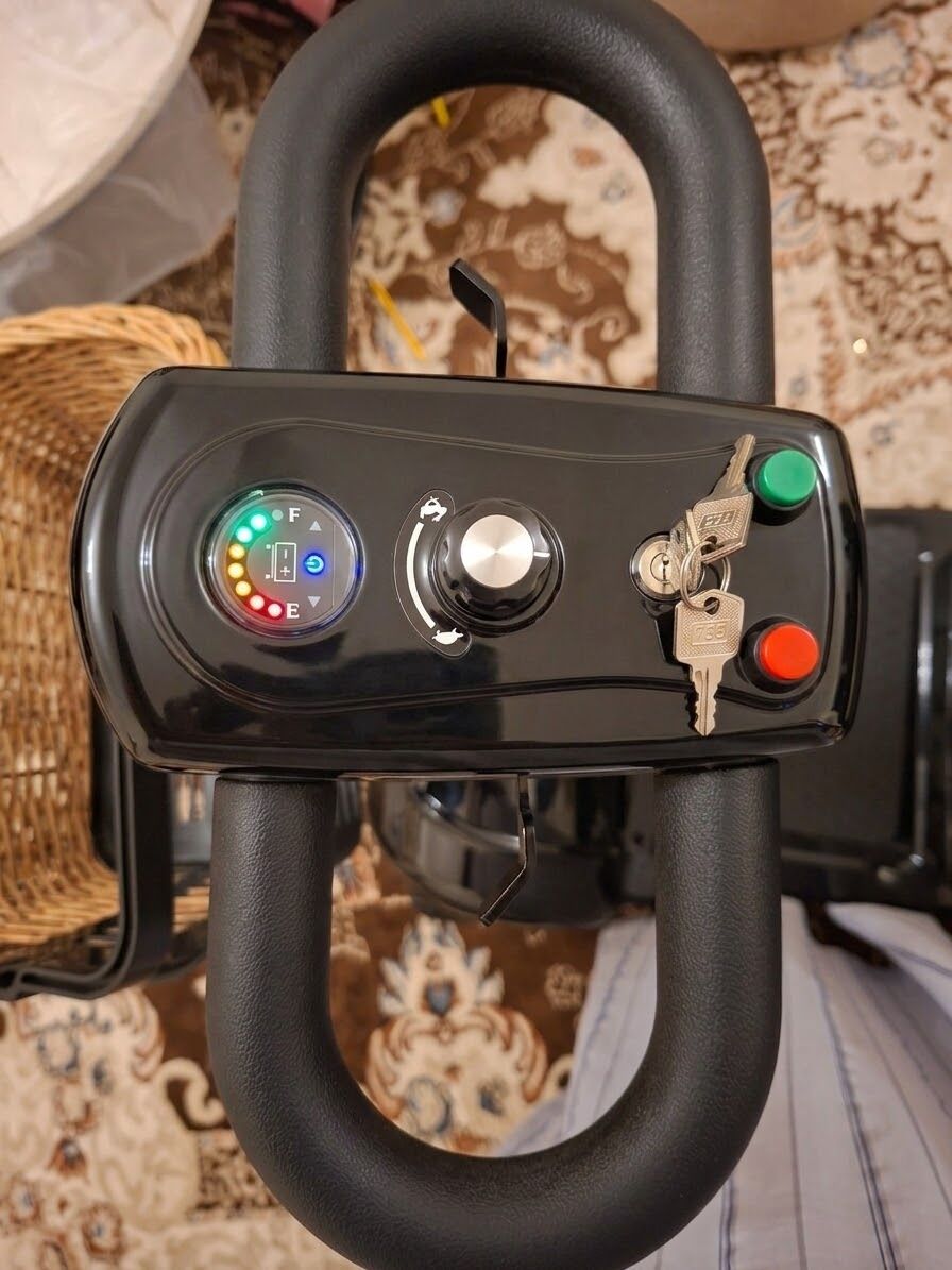 Manama, Sporting Goods, BHD 250,  Brand New Mobility Scooter  سكوتر لكبار السن وذوي الهمم جديد و غي