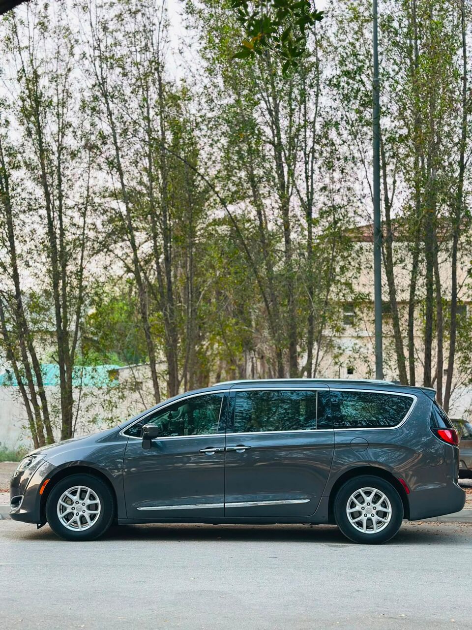 Segaya, Vehicles, Cars & Trucks , BHD 6750,  Chrysler Pacifica,  2020,  Automatic,  85000 KM,    MODEL AGENT MAINTAINED SINGLE OWNER USED 8 SEATER  SUV 35400768