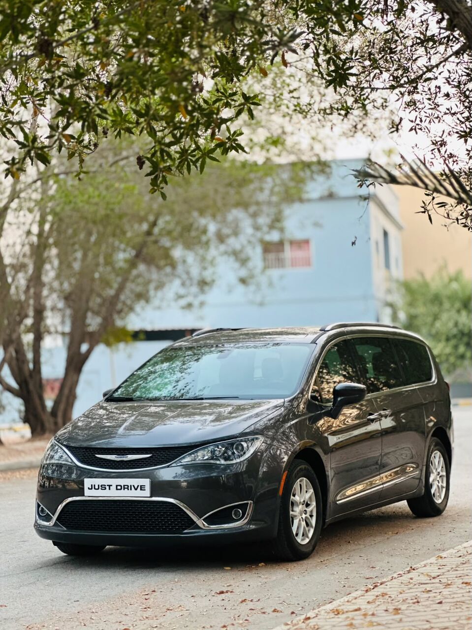 Segaya, Vehicles, Cars & Trucks , BHD 6750,  Chrysler Pacifica,  2020,  Automatic,  85000 KM,    MODEL AGENT MAINTAINED SINGLE OWNER USED 8 SEATER  SUV 35400768