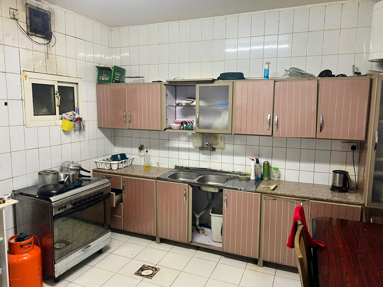 Riyadh, Apartments, Flats, Houses & Villas, SAR 1200/month,  1 BR,  Fully Furnished Bedroom/Bed Space For Rent