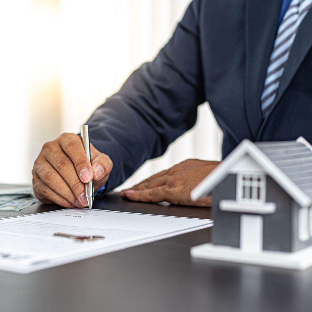 Mumbai, Buildings, Property Dealers In Zirakpur &ndash; Your Real Estate Search Made Simple