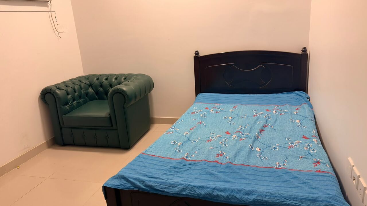 Al Wadi, Rooms for Rent, SAR 1500/month,  Furnished,  Single Room At Family Building