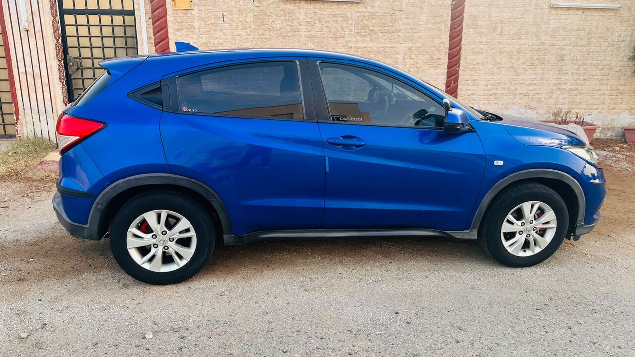 Jeddah, Vehicles, Cars & Trucks , SAR 42000,  Honda HR-V,  2020,  Automatic,  300000 KM,  Selling My Hrv To Upgrade To A Suv