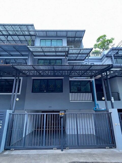 Bangkok, Villas, THB 40000,  32 Sq. Feet,  Home Office For Rent, 7 Floors, 300 Sq M., Lat Phrao 41, Good Location, Convenient