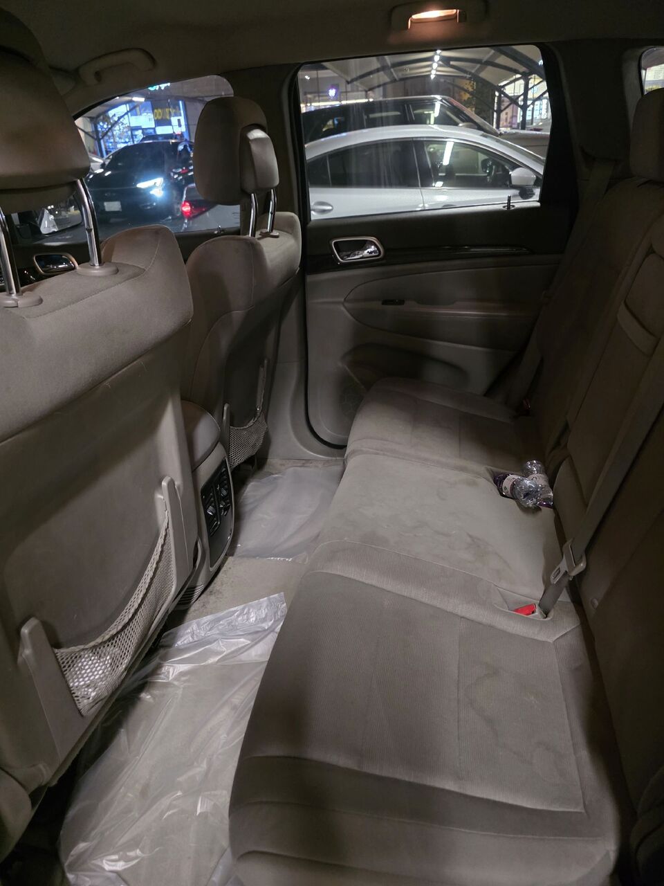 Khobar, Vehicles, Cars & Trucks , SAR 30000,  Jeep Grand Cherokee,  2013,  Automatic,  234 KM,  Jeep Grandcherokee Laredo  , White Color , 6 Cylinder  , 234km ,