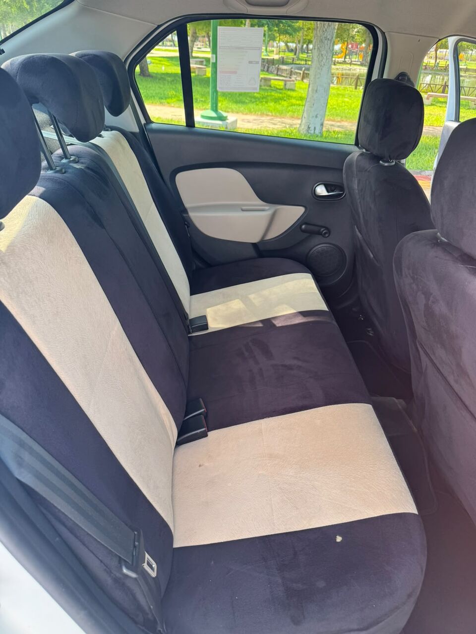 Yanbu, Vehicles, Cars & Trucks , Renault Symbol,  2020,  Automatic,  68000 KM,  Like New!   | Only 68,000 Km | 100% Factory Condition