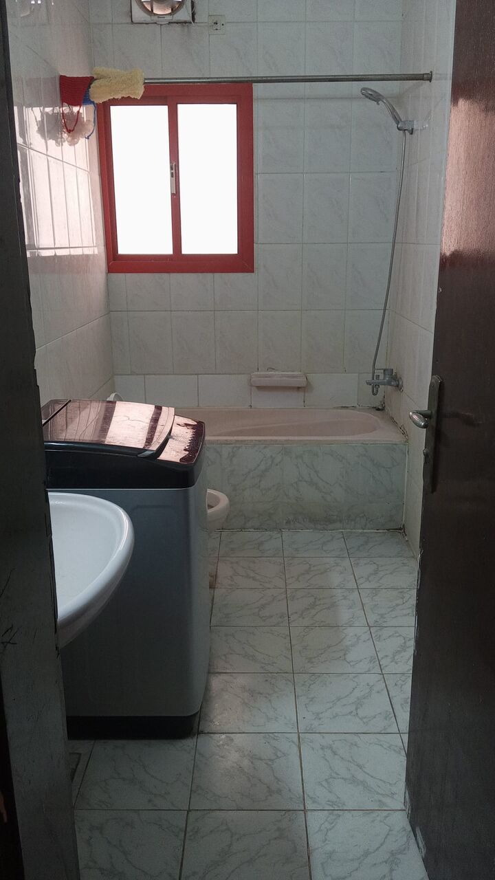 Juffair, Bedspace For Rent, BHD 65/month,  Bedspace Available WITH FURNITURE,  AC And Wifi