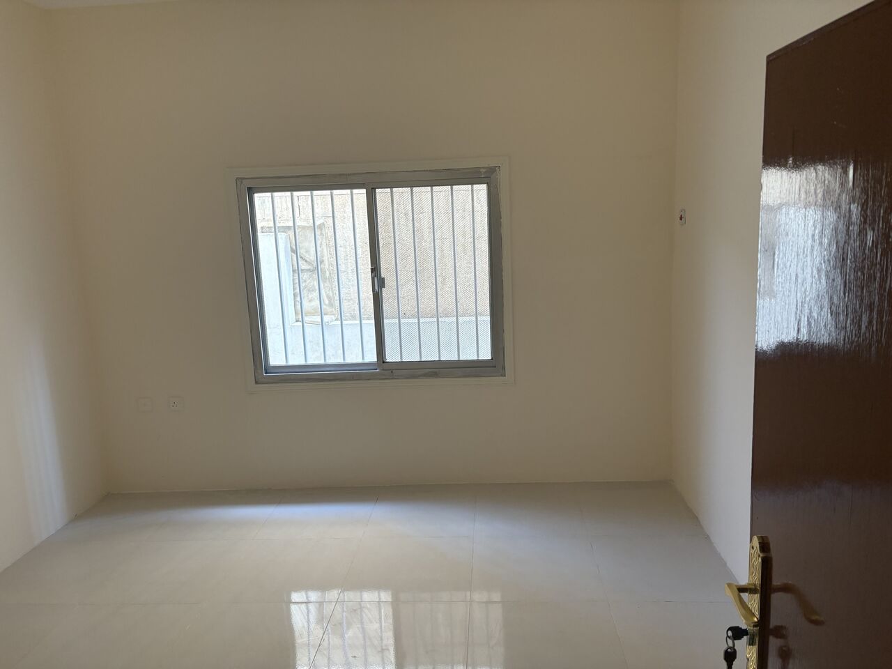 Zinj, Rooms for Rent, BHD 100/month,  Furnished,  192 Sq. Meter,  Single Room 100 Bd In Apartment For Family /Ladies With EWA