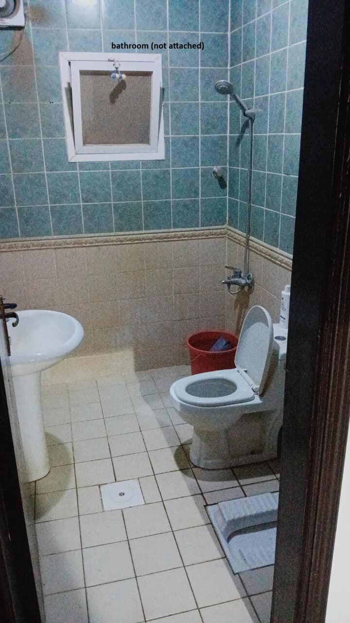 Sulai, Rooms for Rent, SAR 1250/month,  Furnished,  1 Big Room Available For Executive Bachelor - 1250/mon - Parking Available - Riyadh Sulay