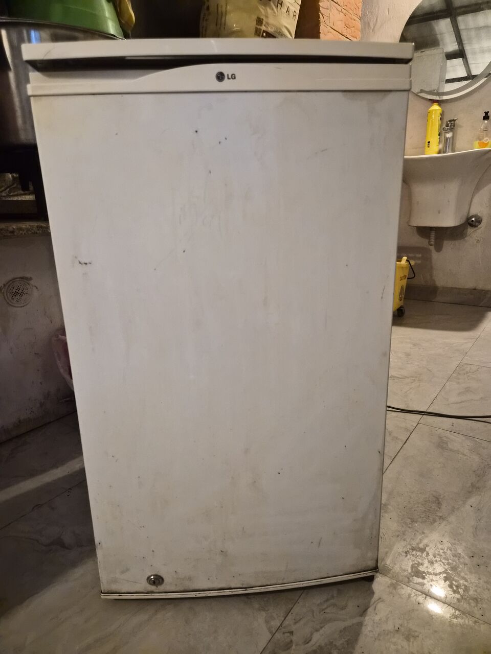Olaya, Free Items, SAR 450,  Small Refrigerator For Sale