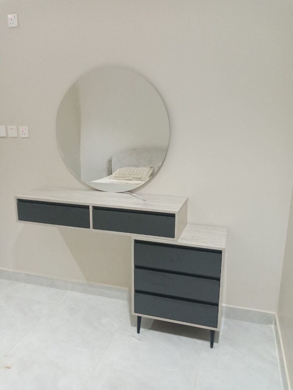 Jeddah, Furniture, SAR 1,  Brand New Stylish And Classic Dressing Table Available