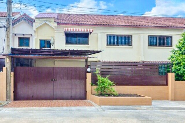 Bangkok, Villas, THB 27498,  25 Sq. Feet,  BTS Udomsuk 400m. True Digital Park 300m. 3 Bedrooms, 3 Bathrooms, 2-story Townhouse, 4