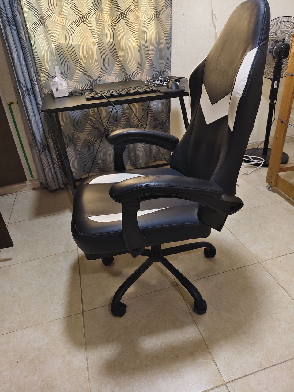 Al Khobar Al Shamalia, Furniture, SAR 250,  Gaming Rotating Chair And Table