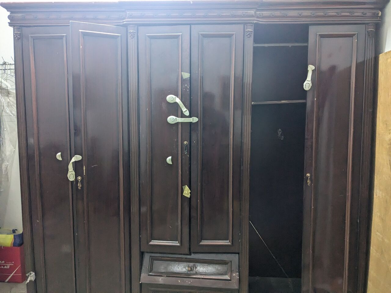 Al Wizarat, Furniture, WARDROBE 6 Door Takeaway Price