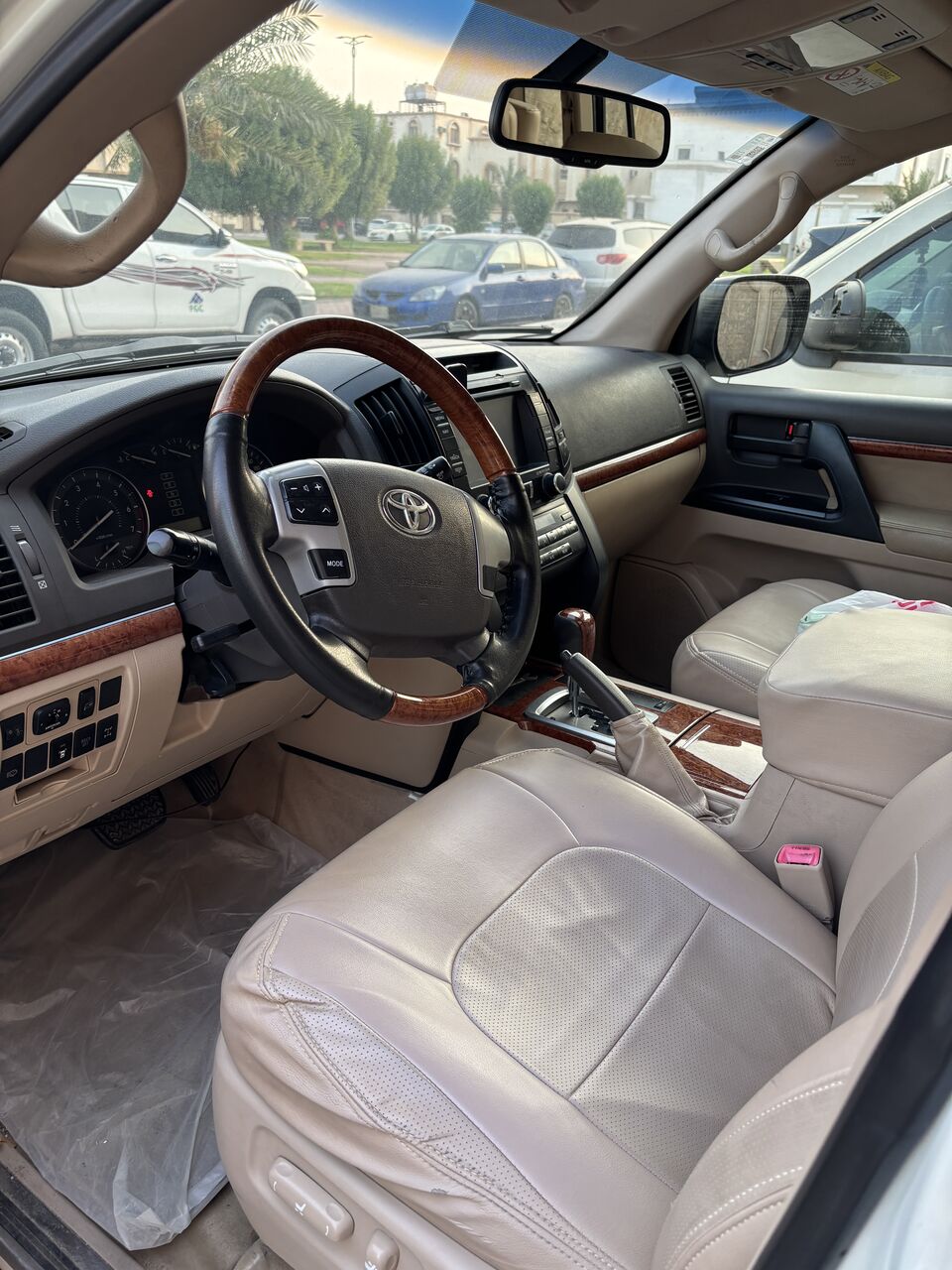 Al Jubail Al Balad, Vehicles, Cars & Trucks , SAR 95000,  Toyota Land Cruiser,  2013,  Automatic,  482000 KM,  Land Cruiser GXR