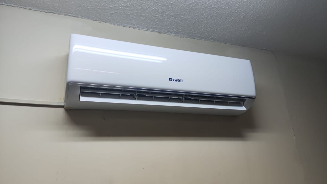 Al Jubail Al Balad, Household Items, SAR 12000,  Furniture Available In 2BHK Apartment In Prime Location