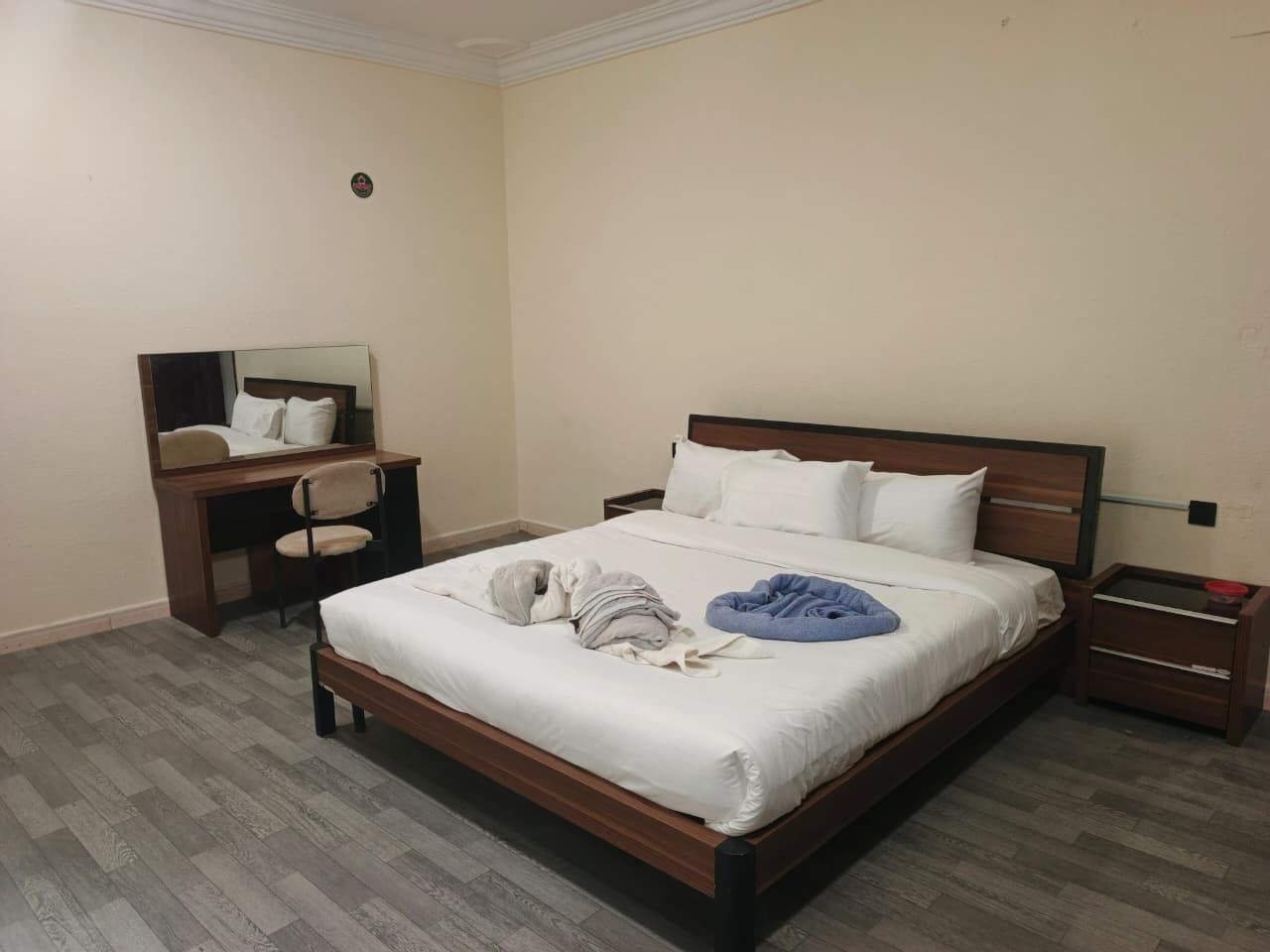 Madinah, Businesses For Sale, Fully Operational Hotel Business / Leasehold Hotel Sale (Madinah Al Munawarrah)