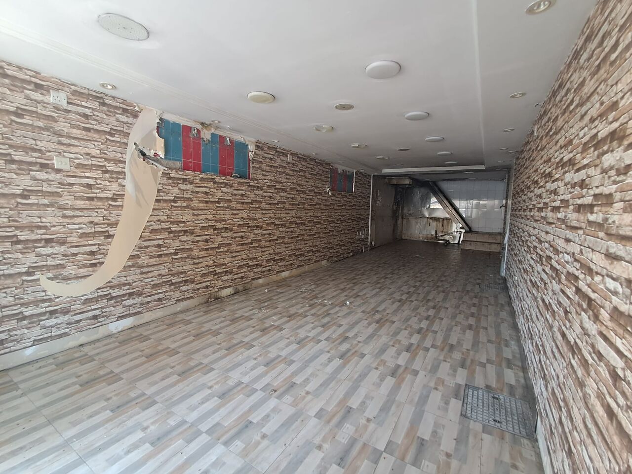 Kabul, Shops, AFN 350,  Staurant/shop Available For Rent In Hoora, Bahrain.