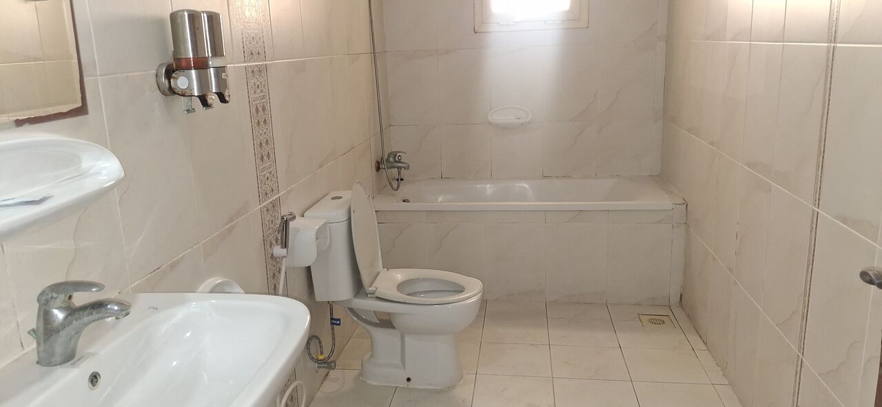 Juffair, Apartments, Flats, Houses & Villas, BHD 450/month,  3 BR,  Spacious Three Bedroom Fully Furnished With Ewa