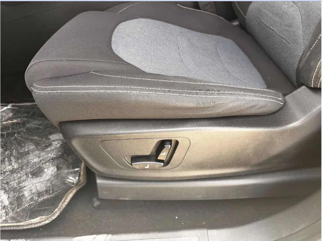 Tuwaiq, Vehicles, Cars & Trucks , SAR 38000,  Chevrolet Captiva,  2022,  Automatic,  104215 KM,   (Excellent Condition)
