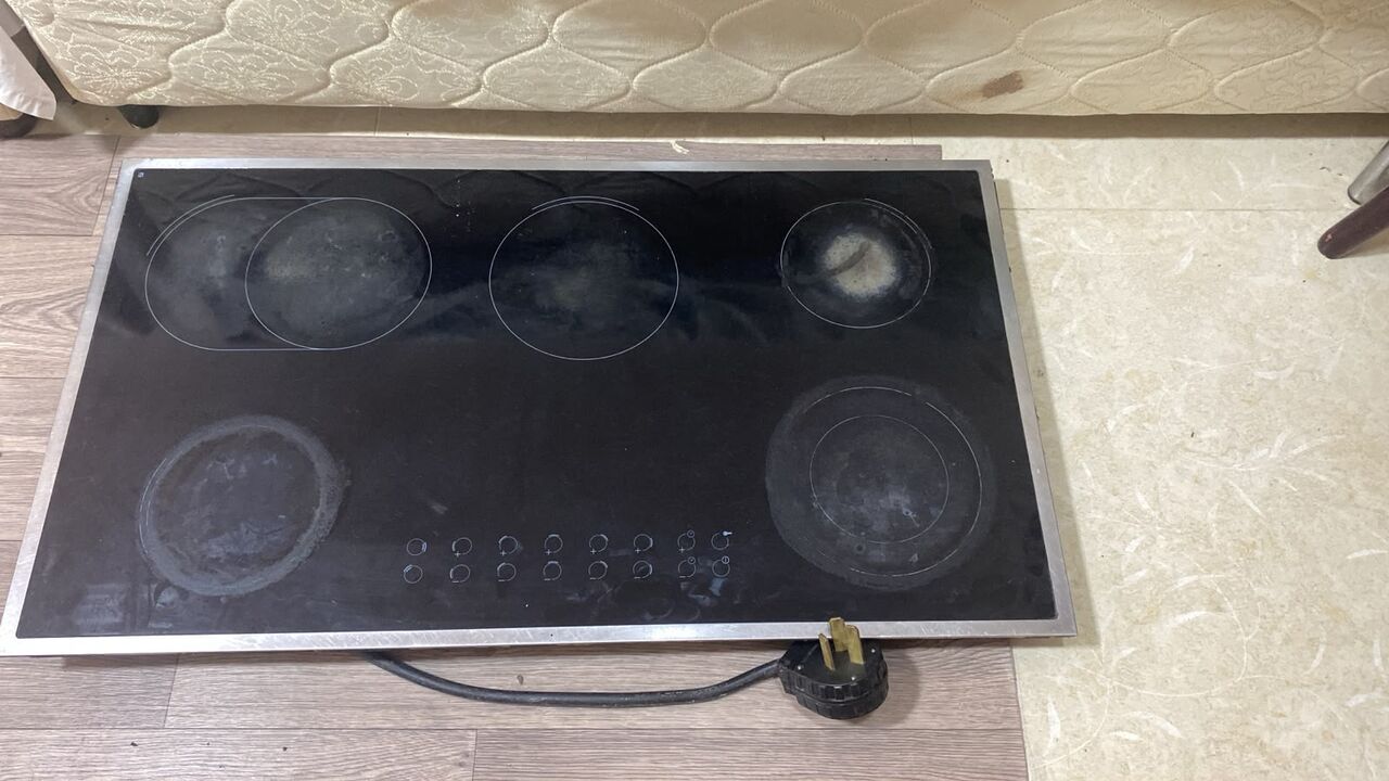 Yanbu, Appliances, SAR 250,  Electrical Cooking Range Glass & Touch Type