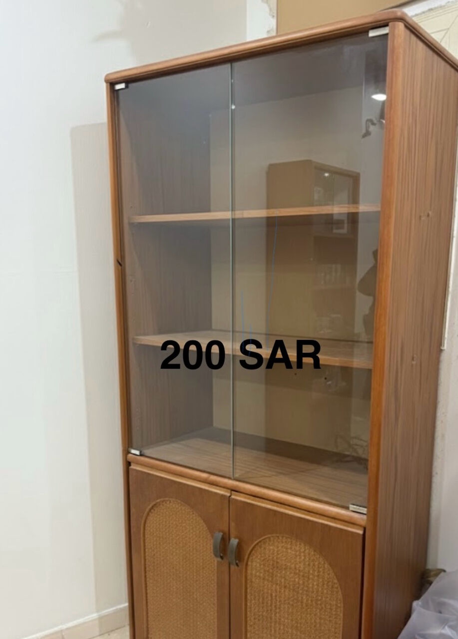 Khobar, Household Items, SAR 350,  Dress Table And King Size Bed