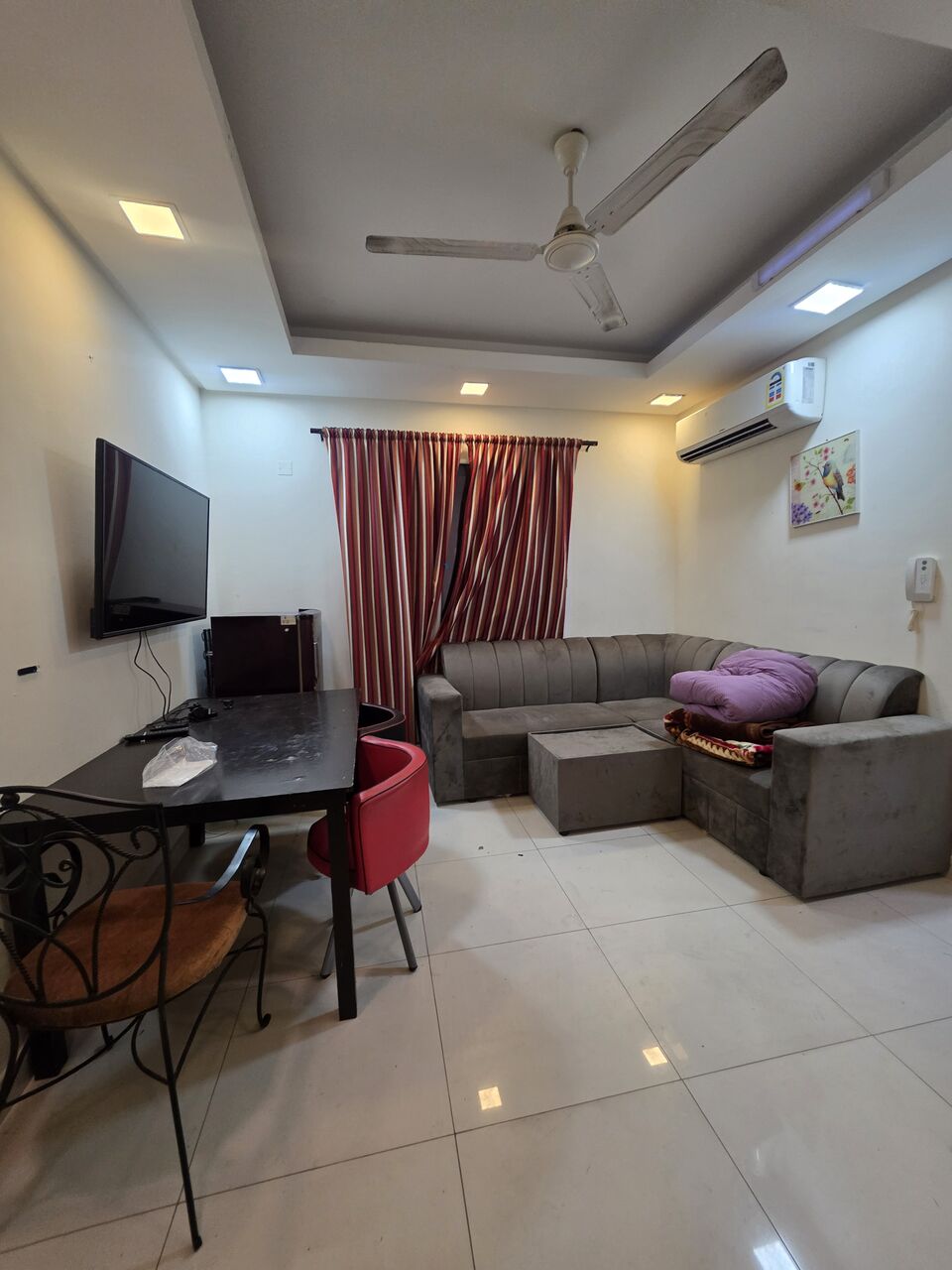 Hoora, Apartments, Flats, Houses & Villas, BHD 180/month,  Furnished,  1 BR,  Fully Furnished 1 BHK Flat With Unlimited Ewa @180/BD In Hoora