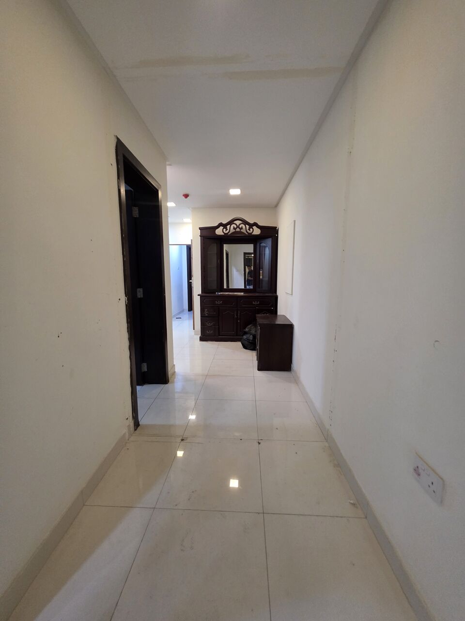 Hoora, Apartments, Flats, Houses & Villas, BHD 180/month,  Furnished,  1 BR,  Fully Furnished 1 BHK Flat With Unlimited Ewa @180/BD In Hoora