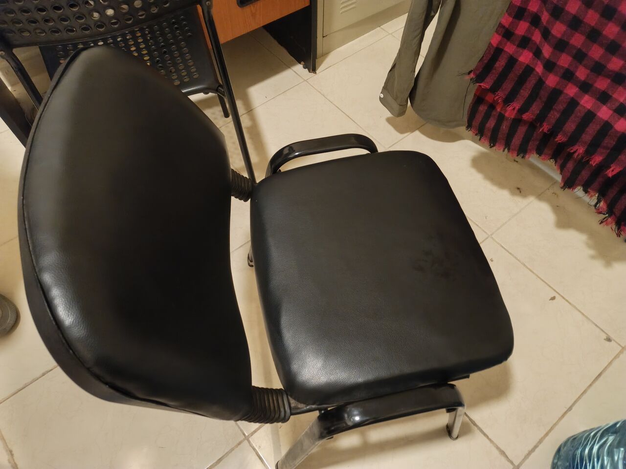 Khobar, Furniture, SAR 50,  CHAIR FOR ROOM