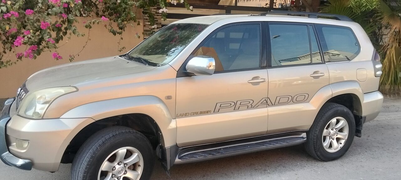 Manama, Vehicles, Cars & Trucks , BHD 3600,  Toyota Prado VX Middle Option Very Good Condation 4x4 Single Ownar,  2006,  Automatic,  200000 KM,