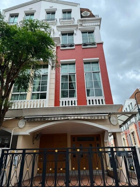 Bangkok, Villas, THB 55000,  1 Sq. Feet,  Townhome For Rent, 4 Floors, Corner Unit, 4 Bedrooms, Baan Klang Krung,