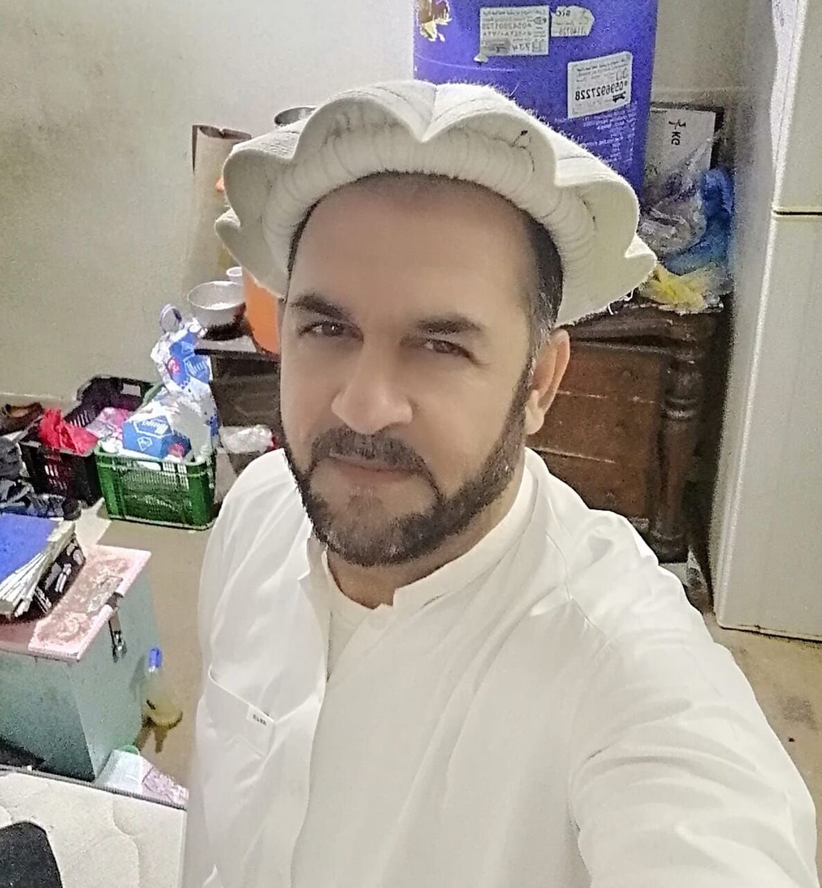 Riyadh, Job Seekers, If There Is A Job Available In A Good Family Or Company, Please Give Me A Chance To Serve.