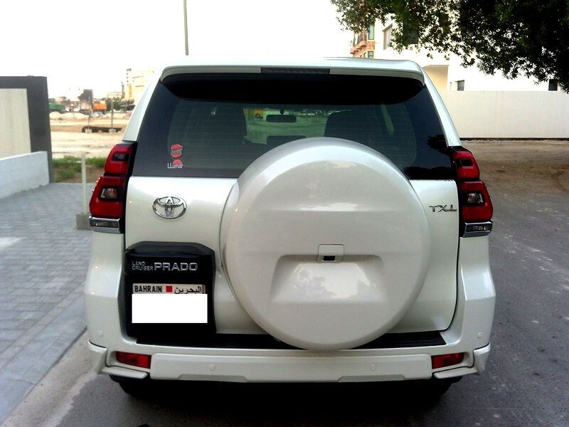 Zinj, Vehicles, Cars & Trucks , BHD 11,  Toyota Land Cruiser Prado,  2022,  Automatic,  52000 KM,  Agency Maintained, First Owner - URGENT SALE