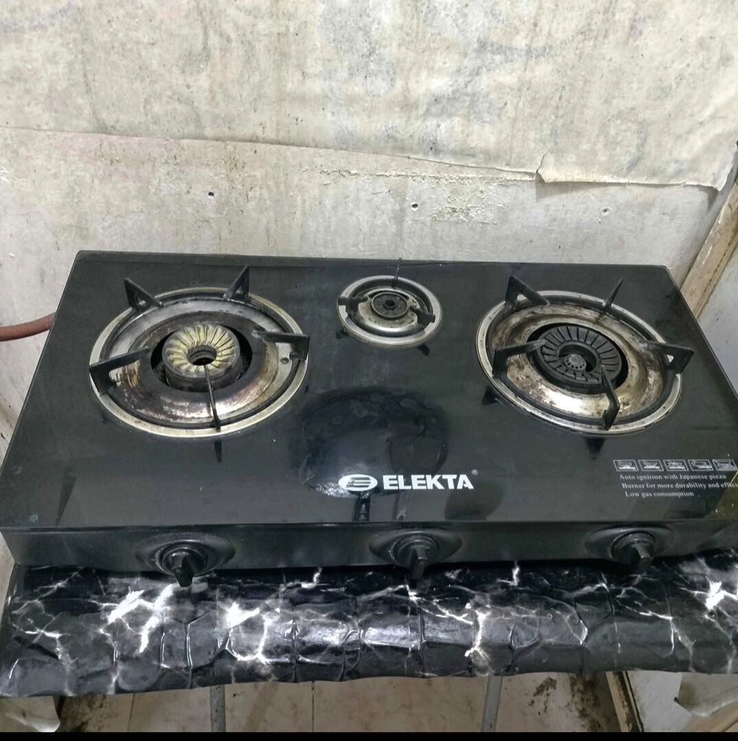 Manama, Household Items, BHD 20,  Clynder With Regulator 20 Bd Each With Stove 25 Bd Msg 3670 8372 Wts Ap