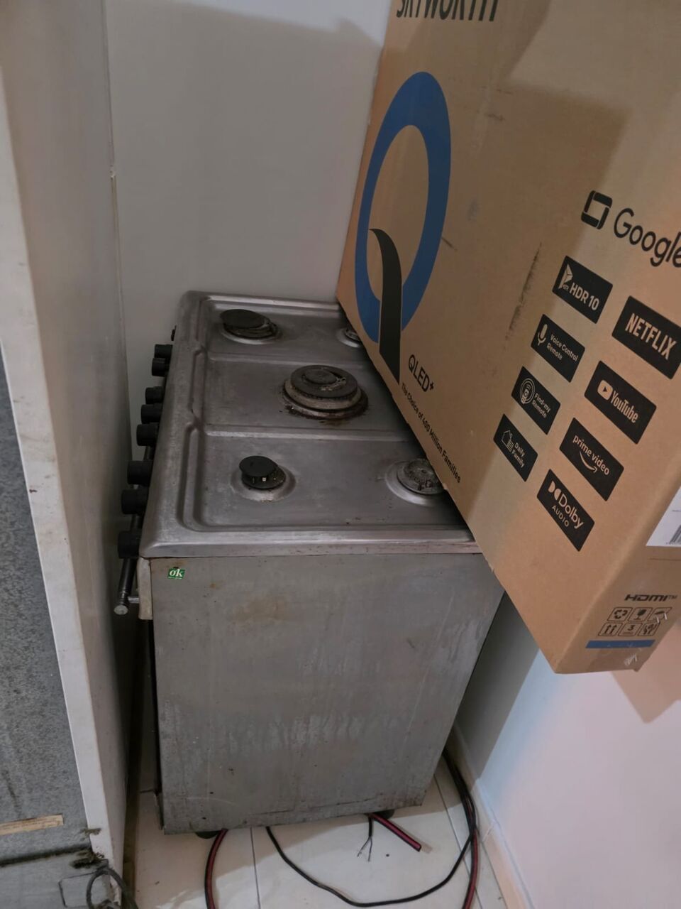 Khobar, Appliances, SAR 550,  Fridge(big)/Dressing Table(big)/ Burner