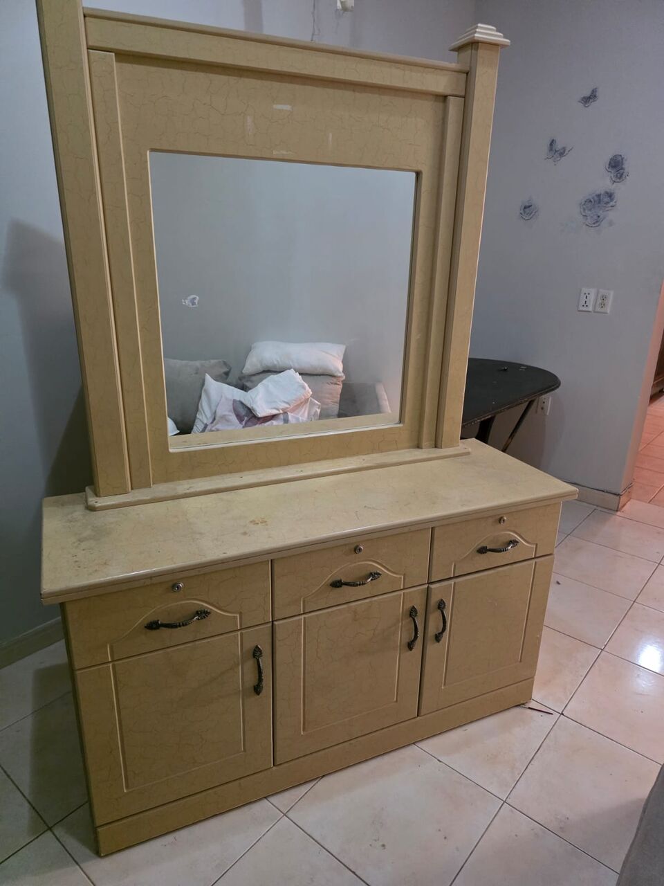 Khobar, Appliances, SAR 550,  Fridge(big)/Dressing Table(big)/ Burner