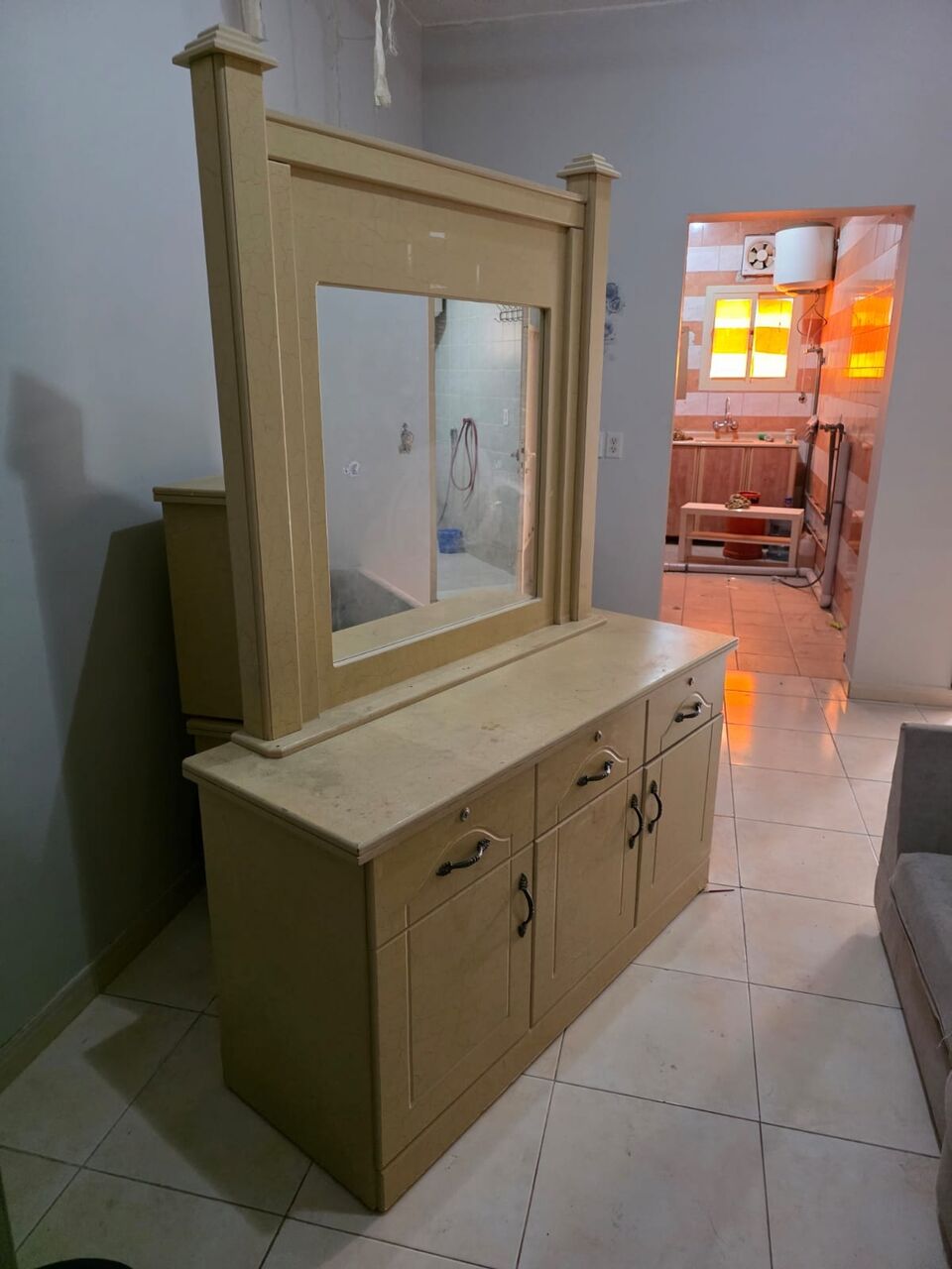 Khobar, Appliances, SAR 550,  Fridge(big)/Dressing Table(big)/ Burner