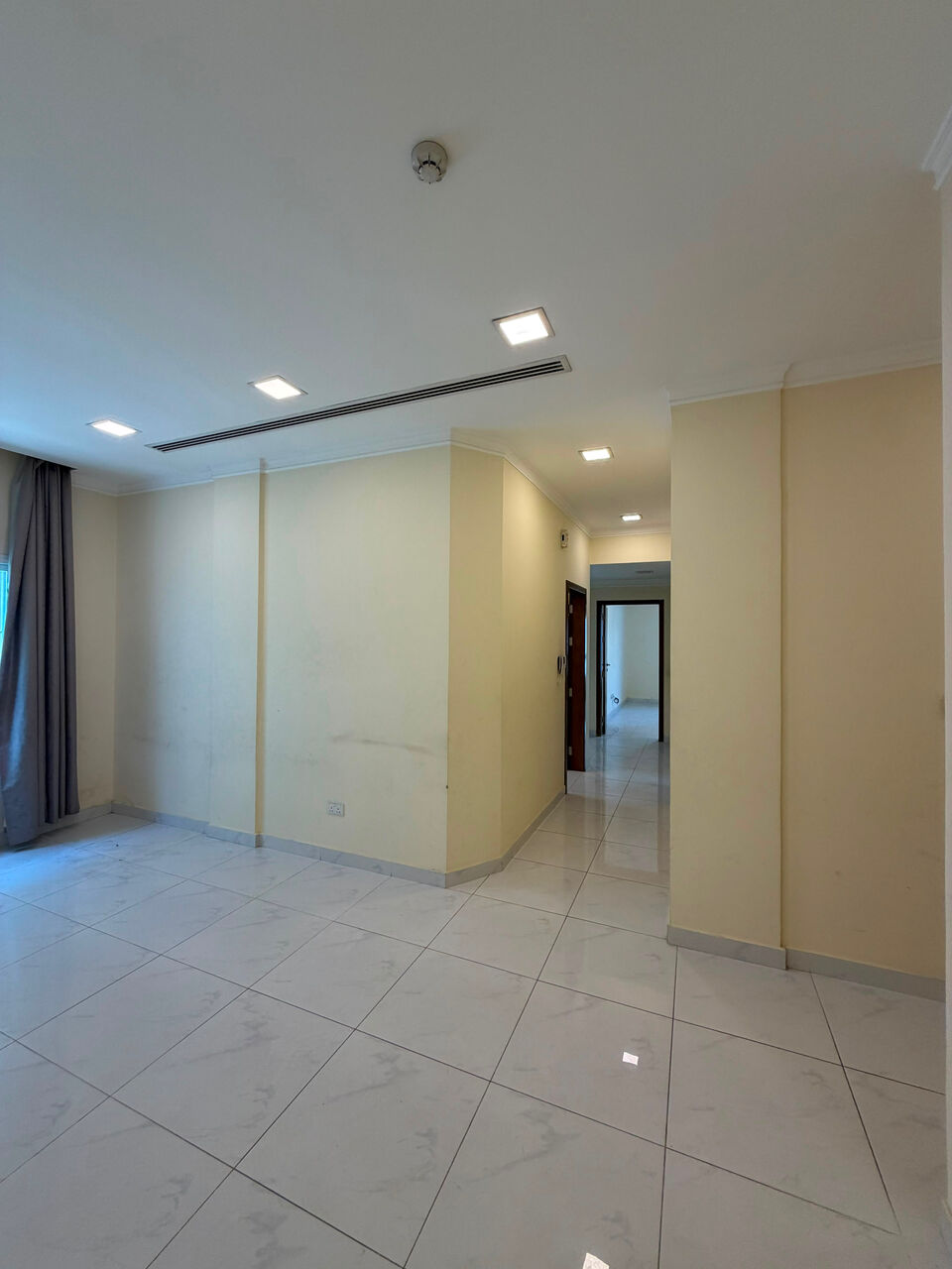 Tubli, Apartments, Flats, Houses & Villas, BHD 250/year,  3 BR,  3 Bedroom Semi Furnished ,Well Maintained