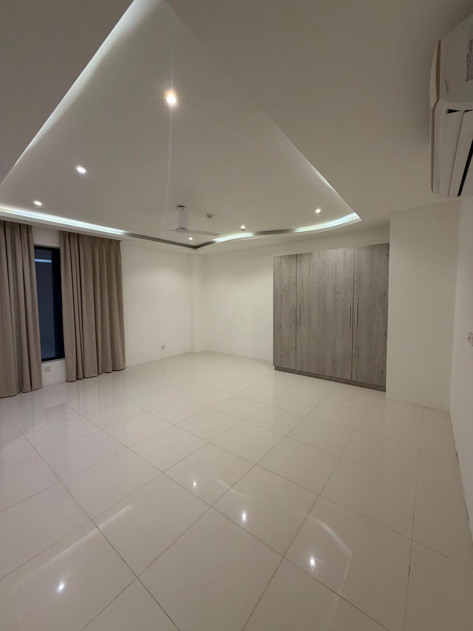 Manama, Apartments, Flats, Houses & Villas, BHD 180/year,  1 BR,  Studio Flat For Rent