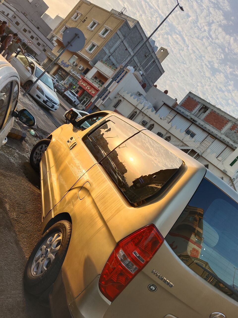 Khobar, Vehicles, Cars & Trucks , SAR 25000,  Hyundai H1,  2011,  Manual,  580000 KM,  Van Sale With Company Duty